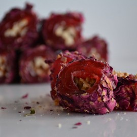 Gül Yapraklı Narlı Cevizli Lokum